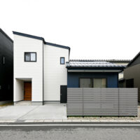 くつろぎが深まる、ダウンリビングのある家
