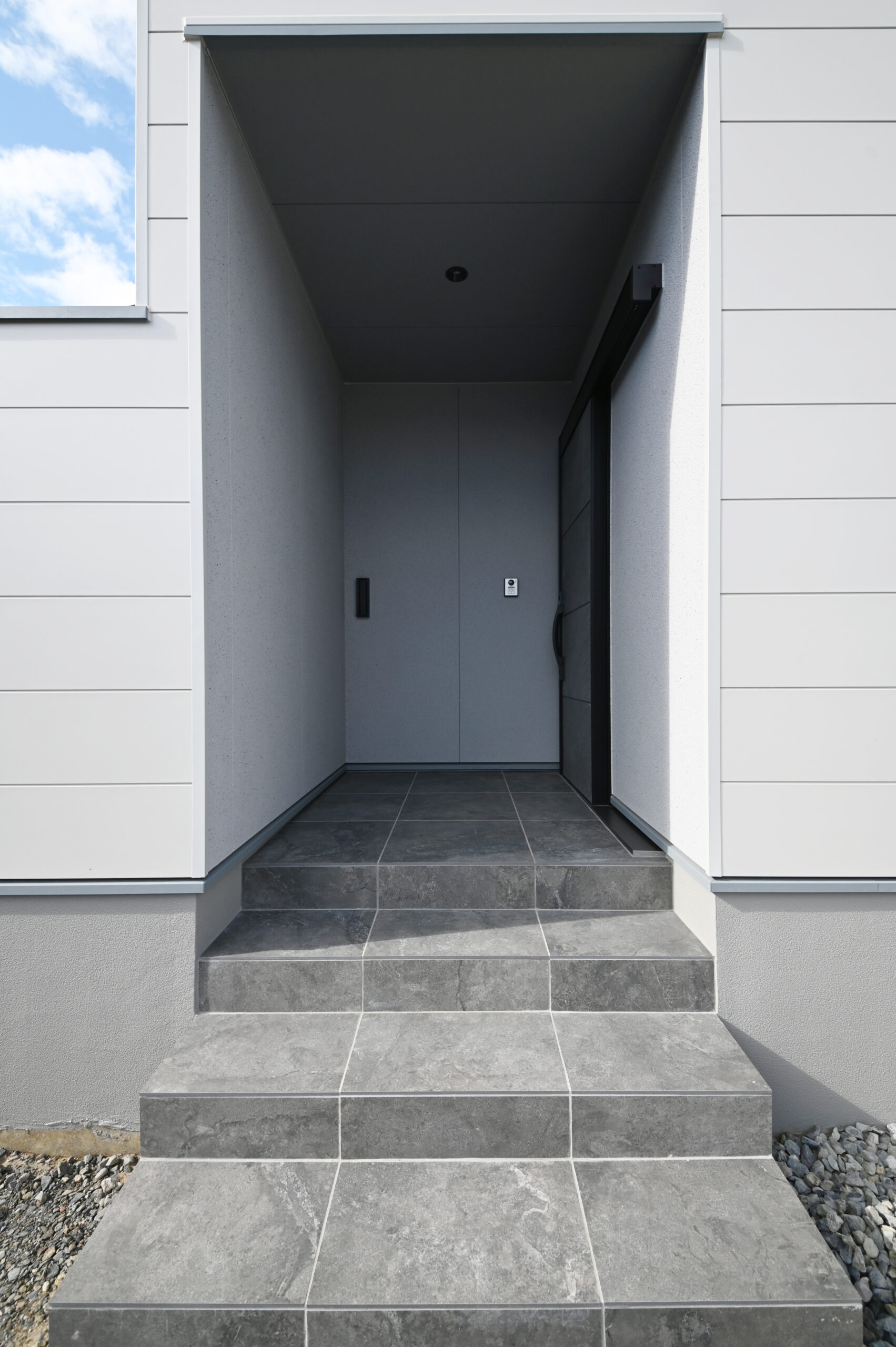 ダウンリビングとプライベートテラスが生む上質な時間