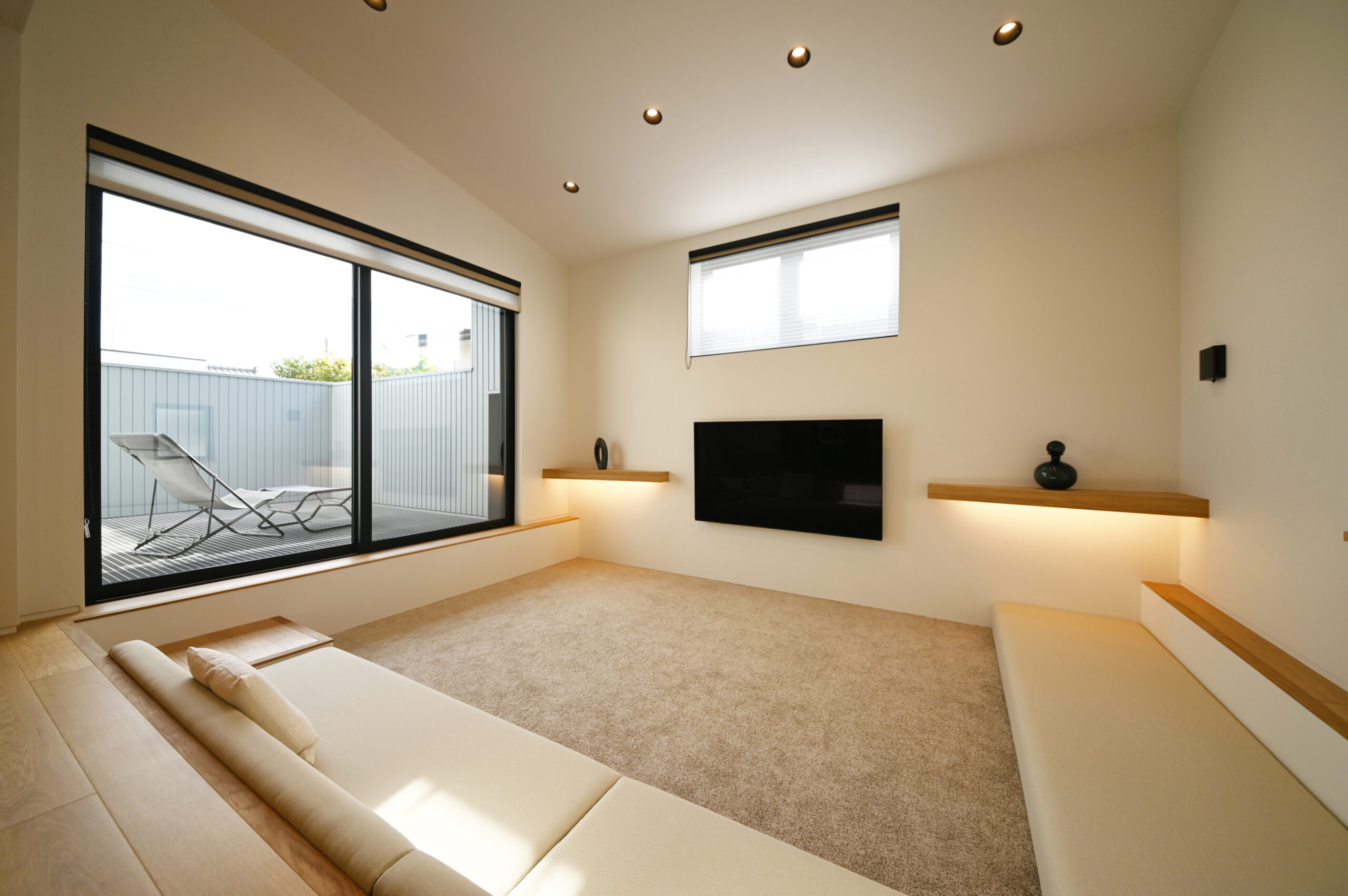 ダウンリビングとプライベートテラスが生む上質な時間