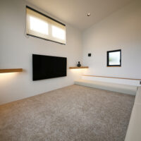 ダウンリビングとプライベートテラスが生む上質な時間