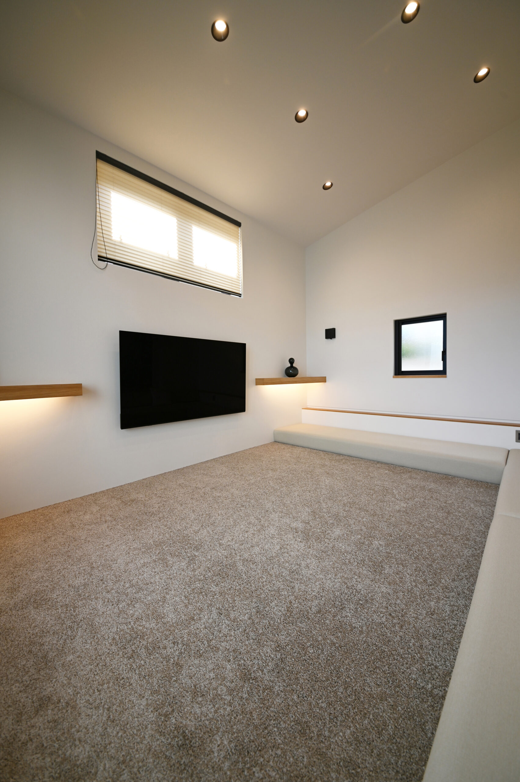 ダウンリビングとプライベートテラスが生む上質な時間