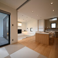 ダウンリビングとプライベートテラスが生む上質な時間