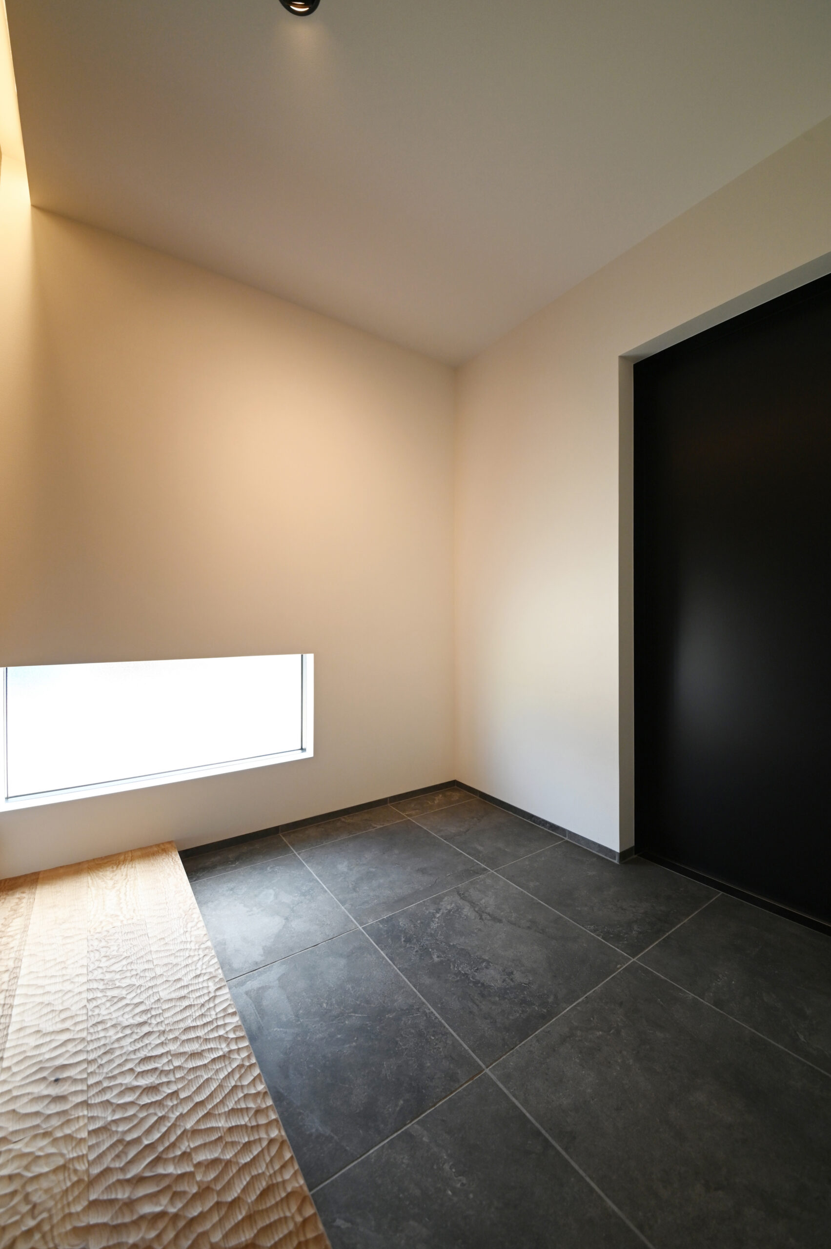 ダウンリビングとプライベートテラスが生む上質な時間